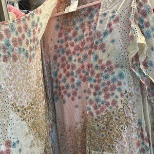 ✨FREE PEOPLE Floral Patterned Duster/kimono. One Size Fits All. So pretty!